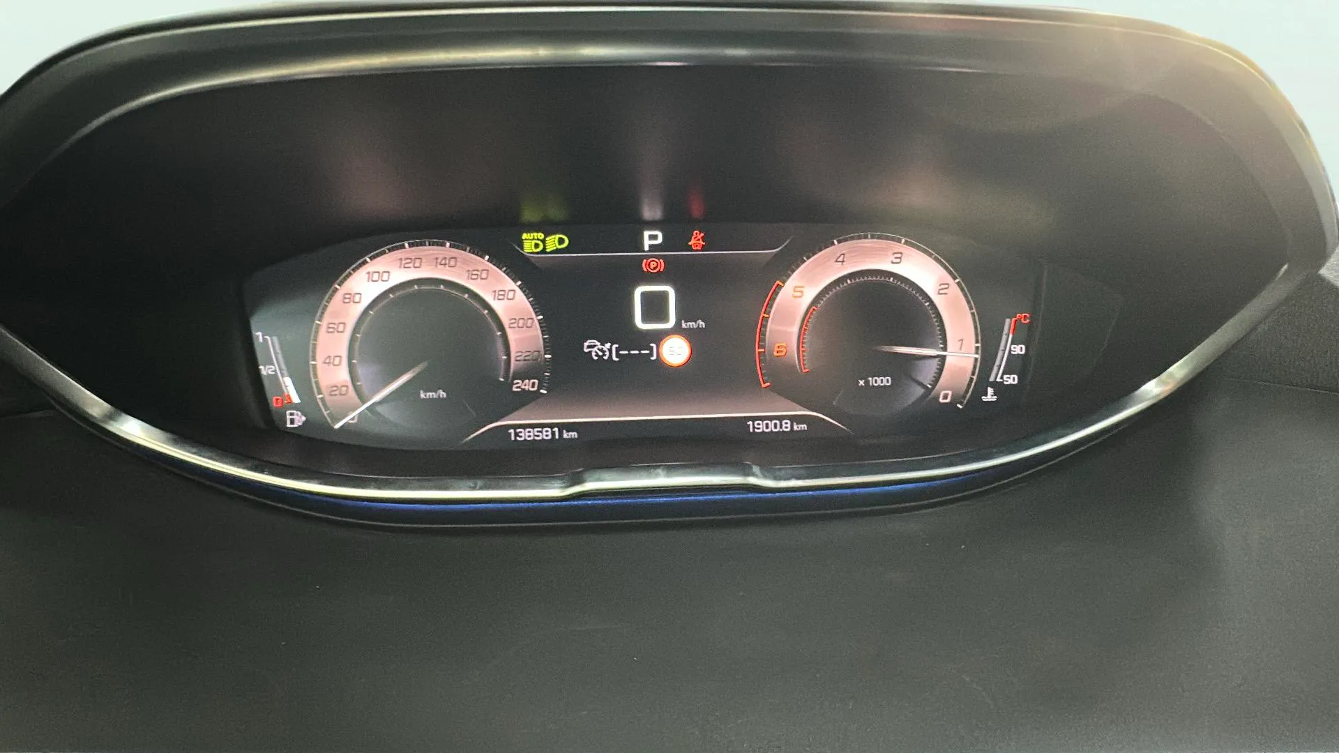 Peugeot 5008 1.5 BlueHDi GT Pack EAT8 - foto 8