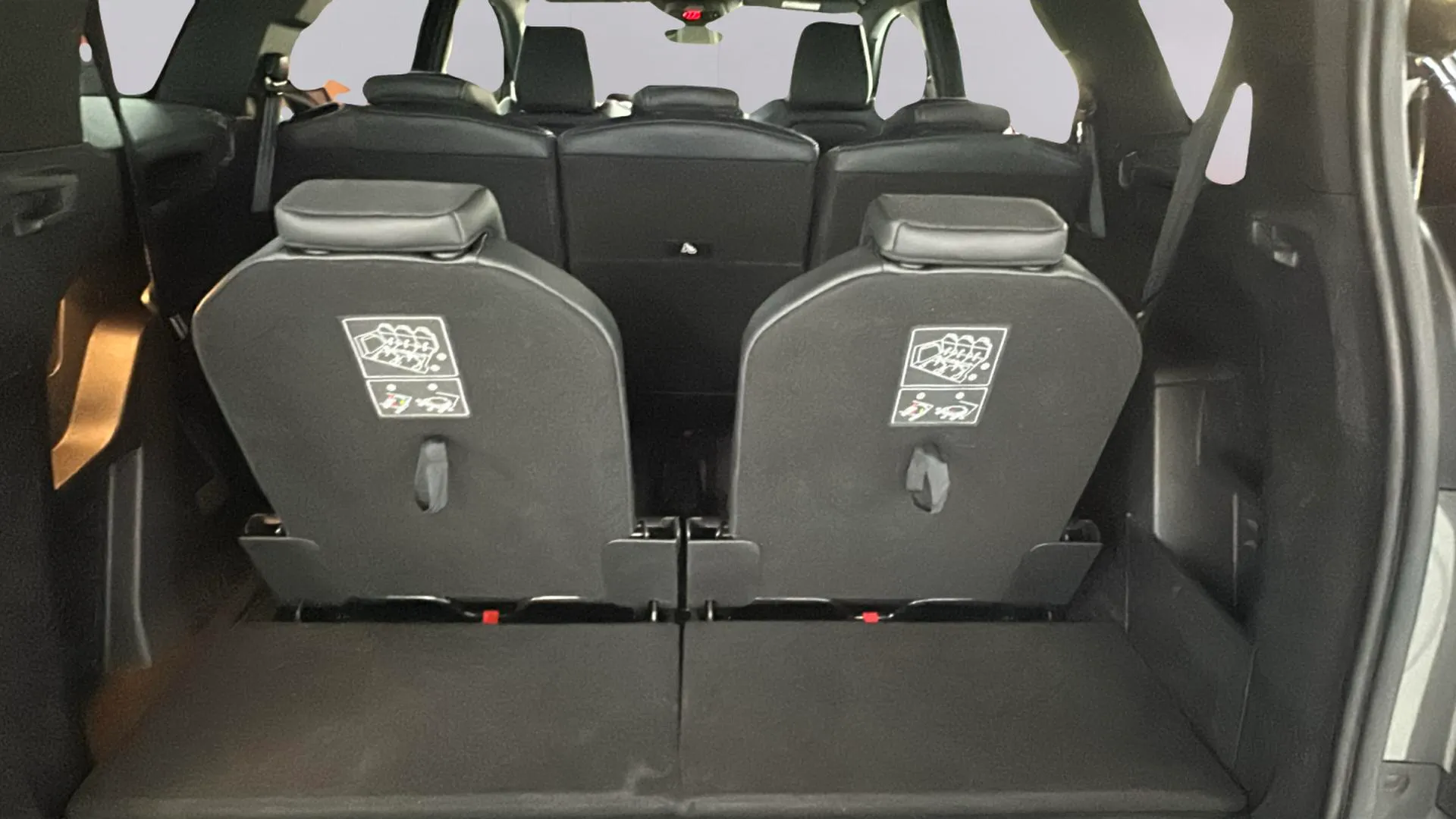 Peugeot 5008 1.5 BlueHDi GT Pack EAT8 - foto 12