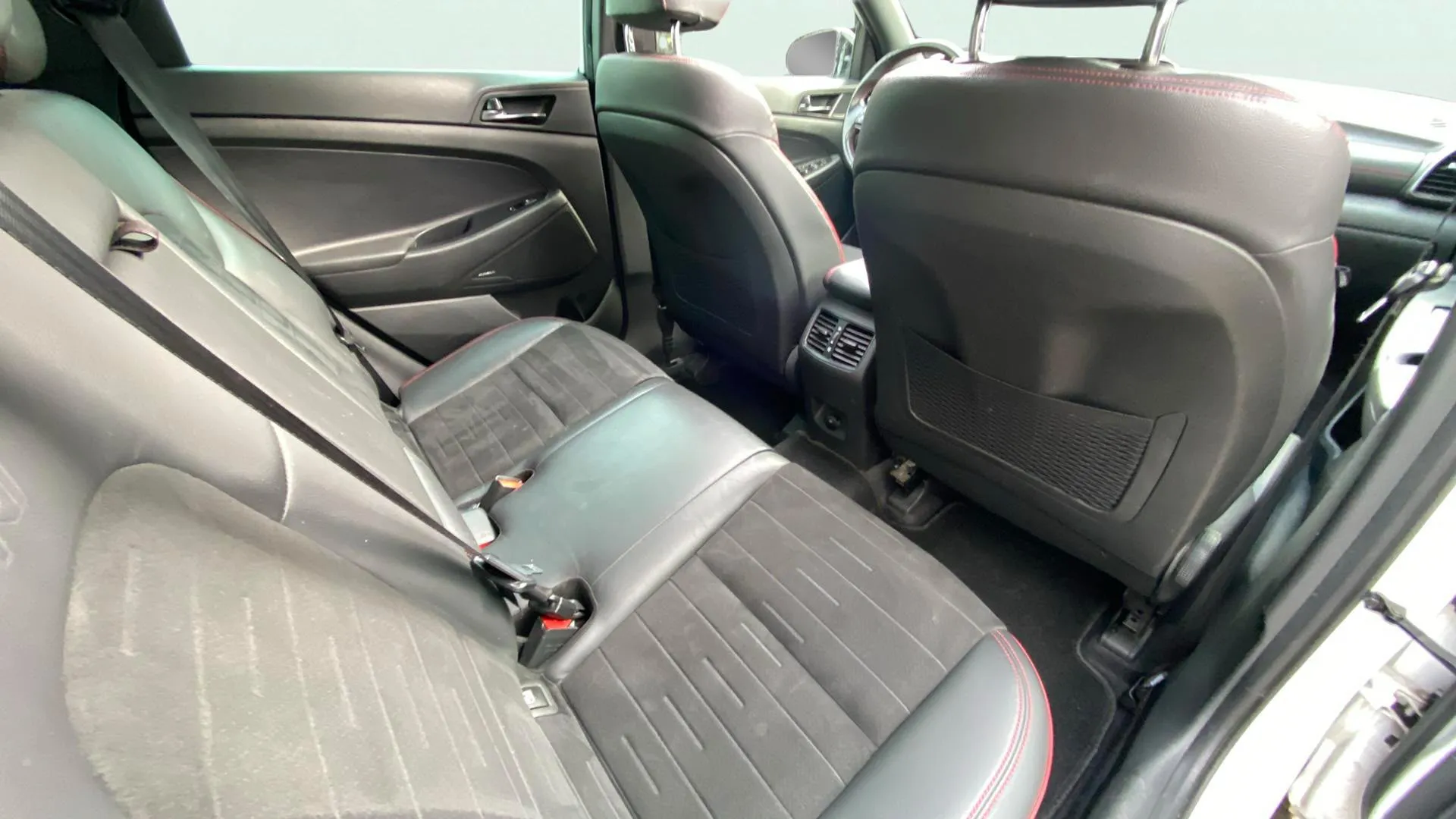 Hyundai Tucson 1.6 CRDi 48V N-Line X DT 4x2 - foto 27