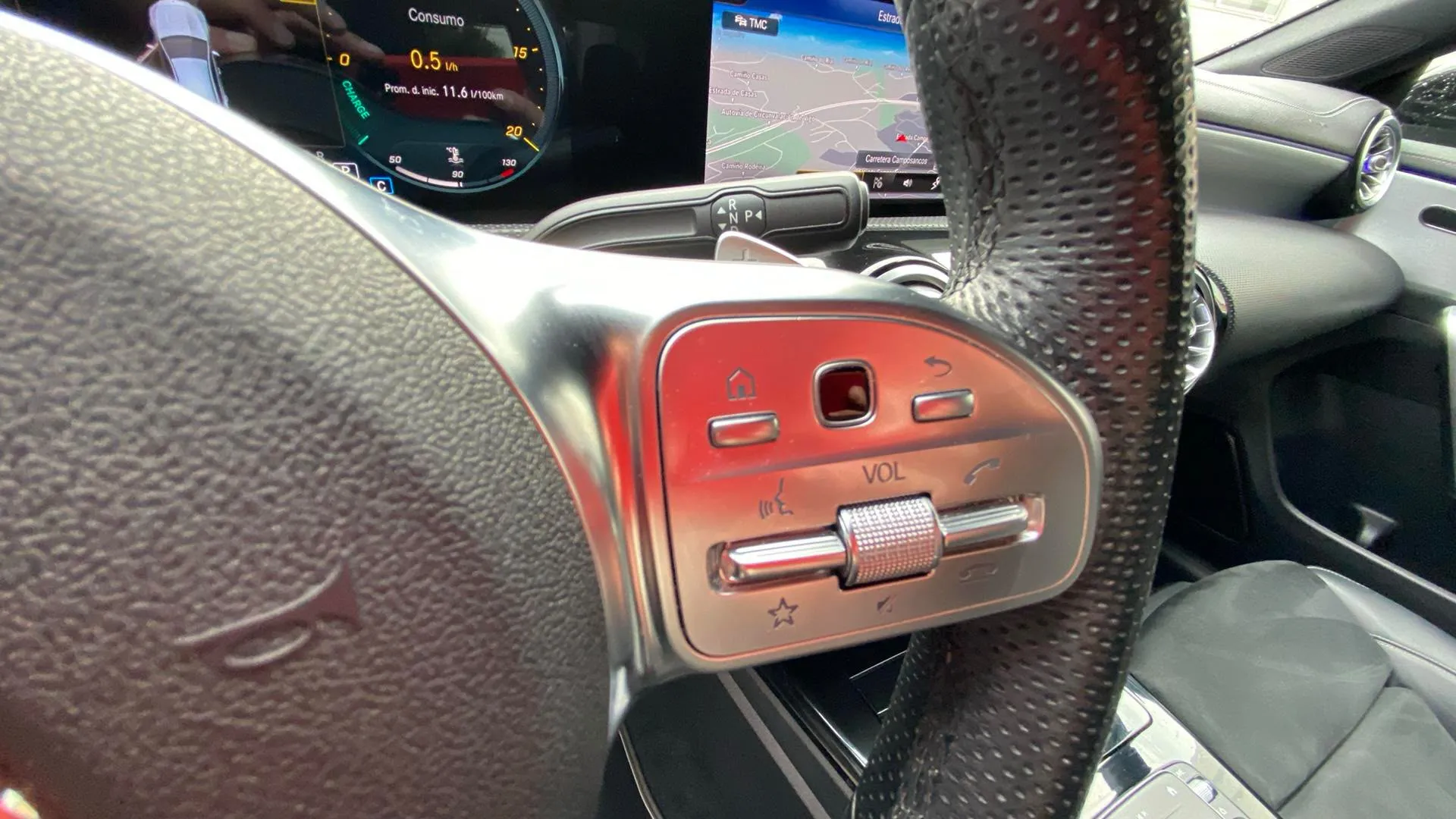Mercedes-Benz CLA 180 - foto 12