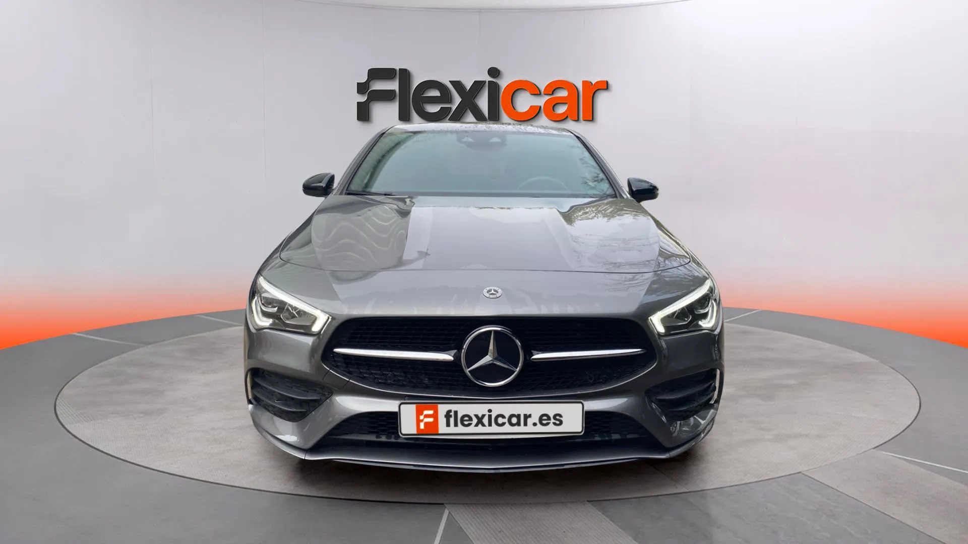 Mercedes-Benz CLA 180 - foto 2