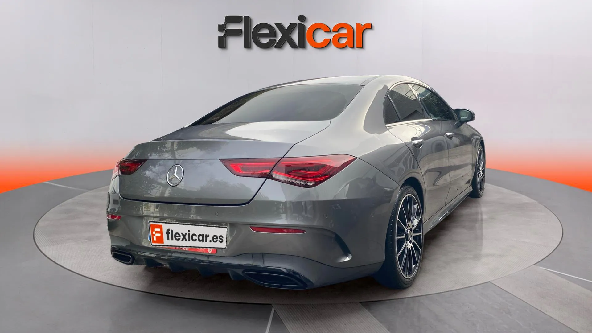 Mercedes-Benz CLA 180 - foto 5