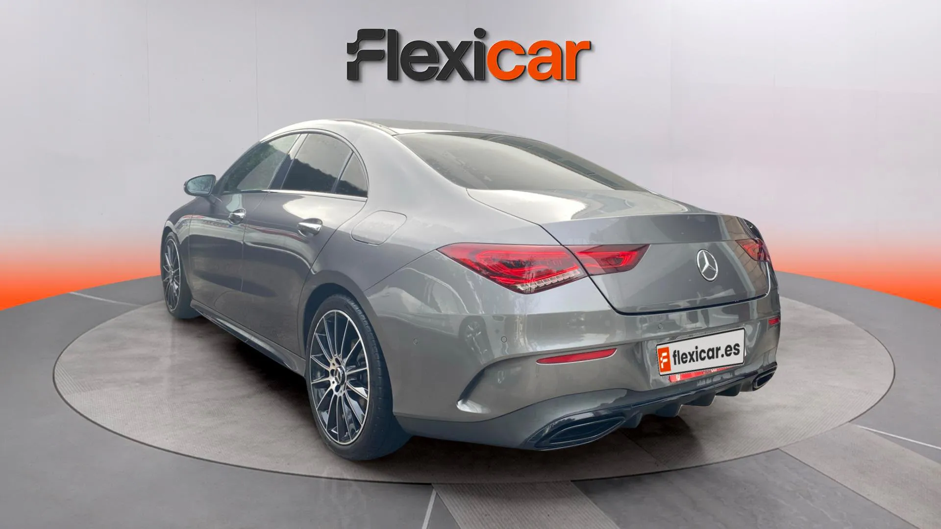 Mercedes-Benz CLA 180 - foto 7