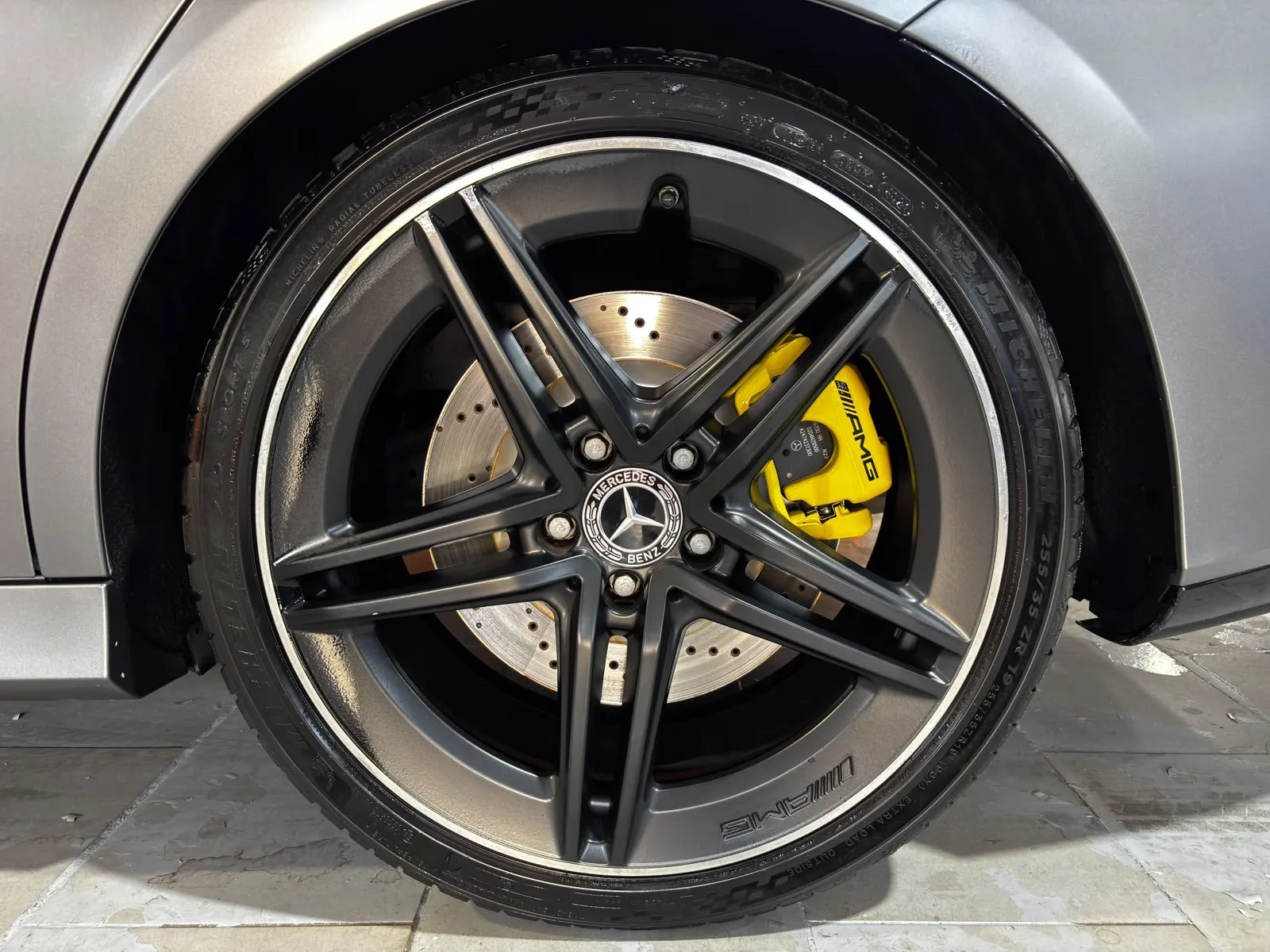 Mercedes-Benz CLA Mercedes-AMG 45 4MATIC+ Shooting Bra - foto 19