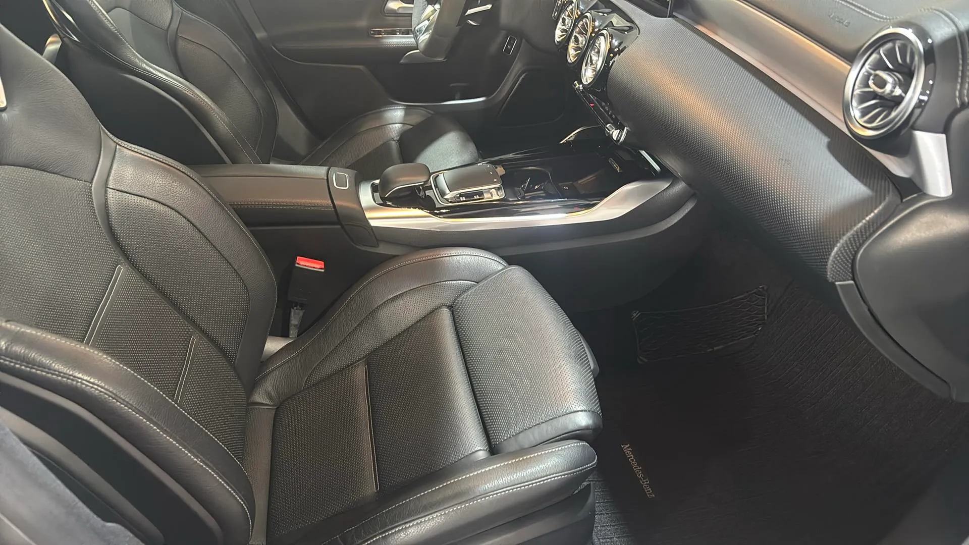 Mercedes-Benz CLA Mercedes-AMG 45 4MATIC+ Shooting Bra - foto 14