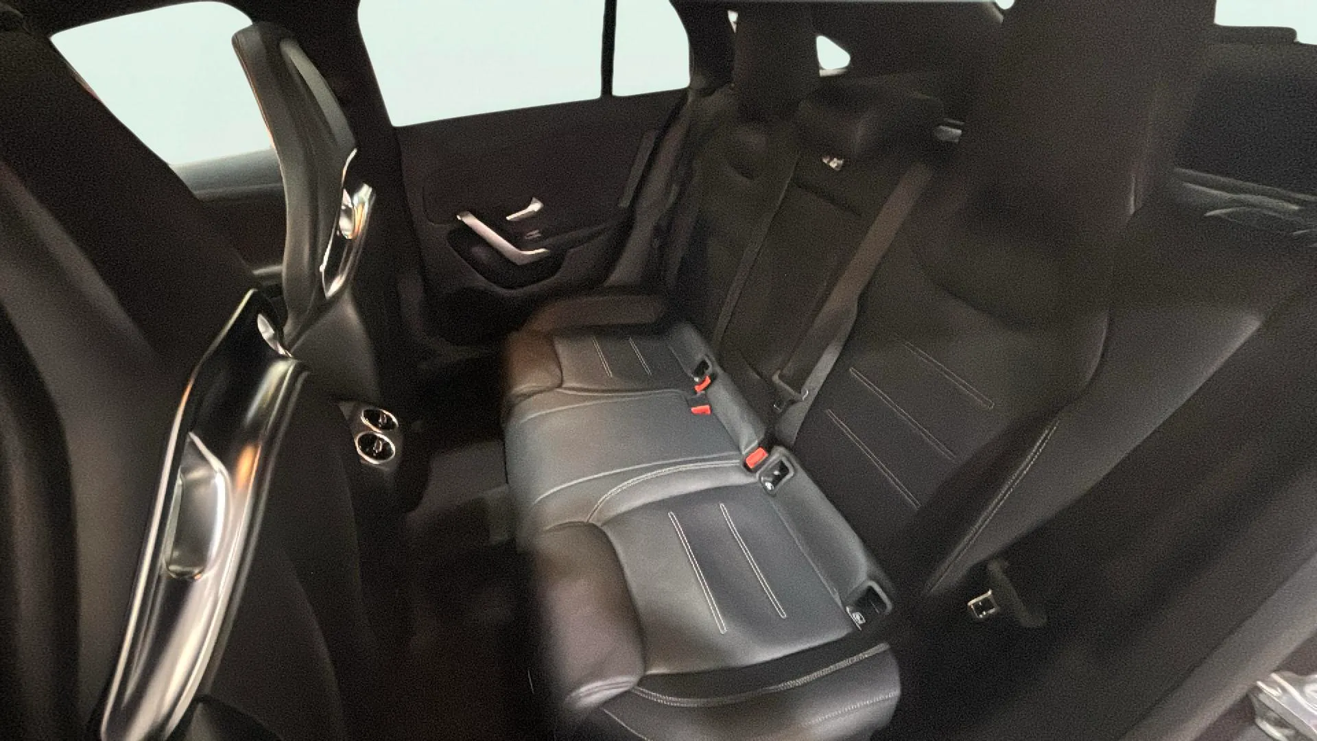 Mercedes-Benz CLA Mercedes-AMG 45 4MATIC+ Shooting Bra - foto 15