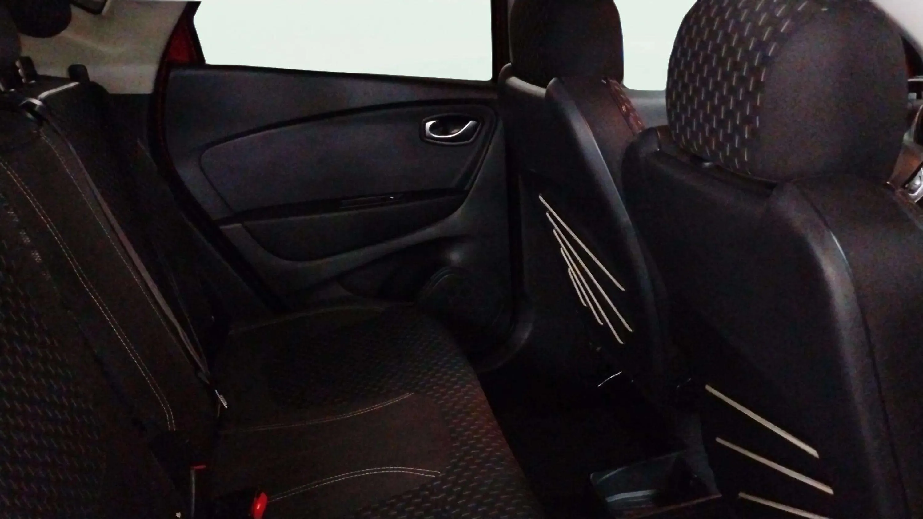 Renault Captur Intens Energy TCe -18 - foto 15
