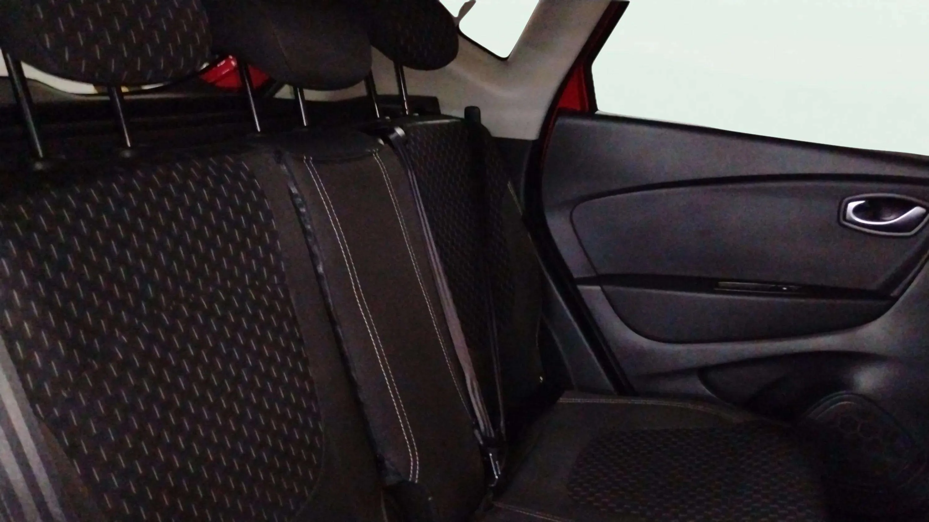Renault Captur Intens Energy TCe -18 - foto 16