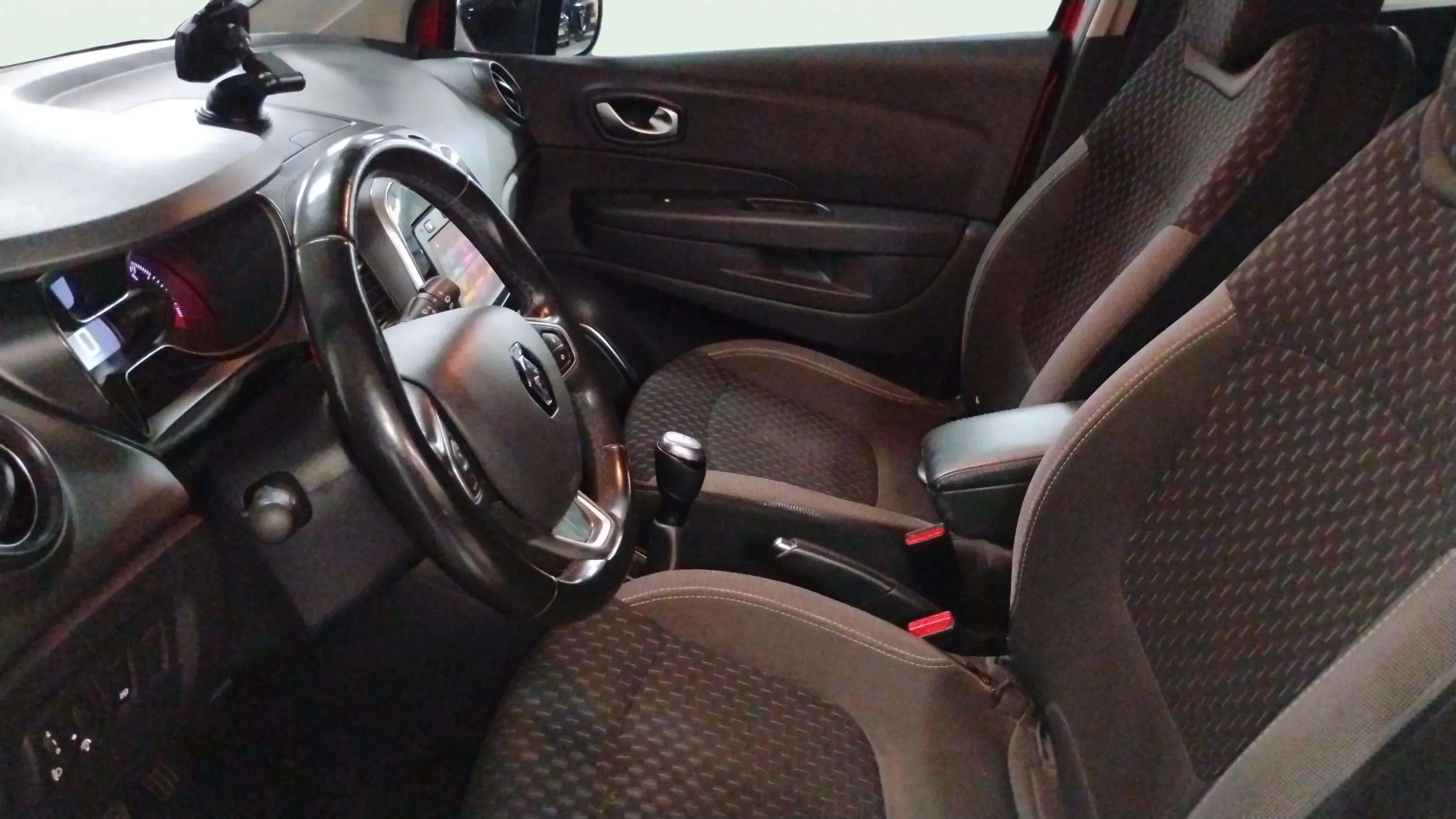 Renault Captur Intens Energy TCe -18 - foto 6