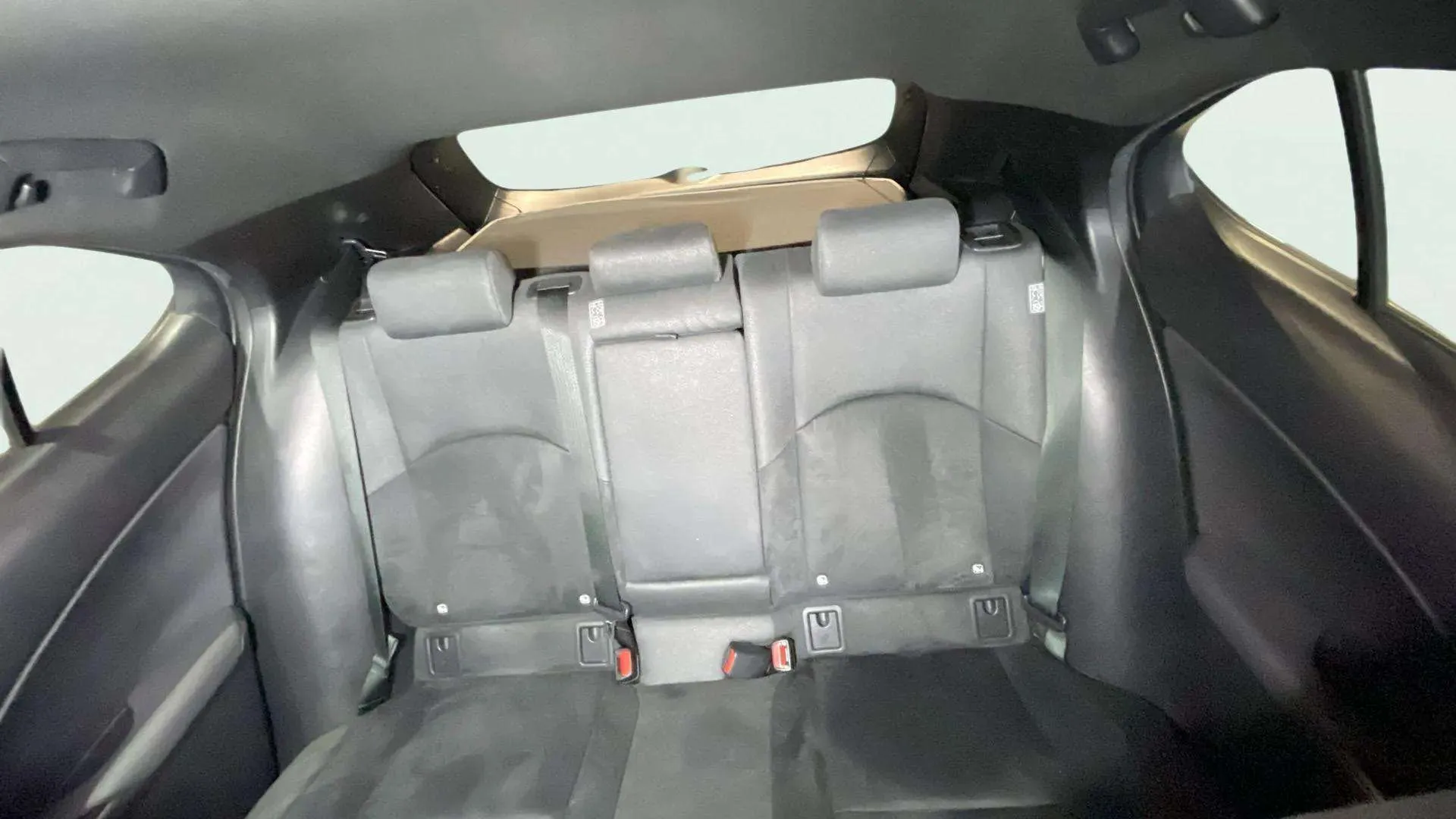 Lexus UX 2.0 250h Business - foto 21