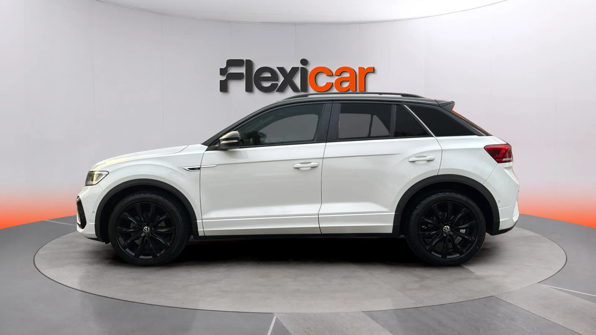 Volkswagen T-Roc R-Line 1.5 TSI DSG - foto 4