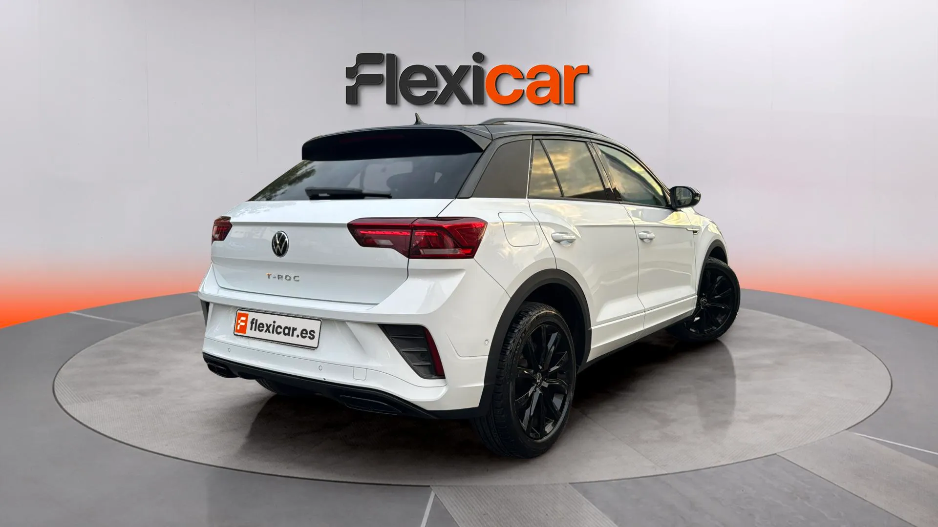 Volkswagen T-Roc R-Line 1.5 TSI DSG - foto 7
