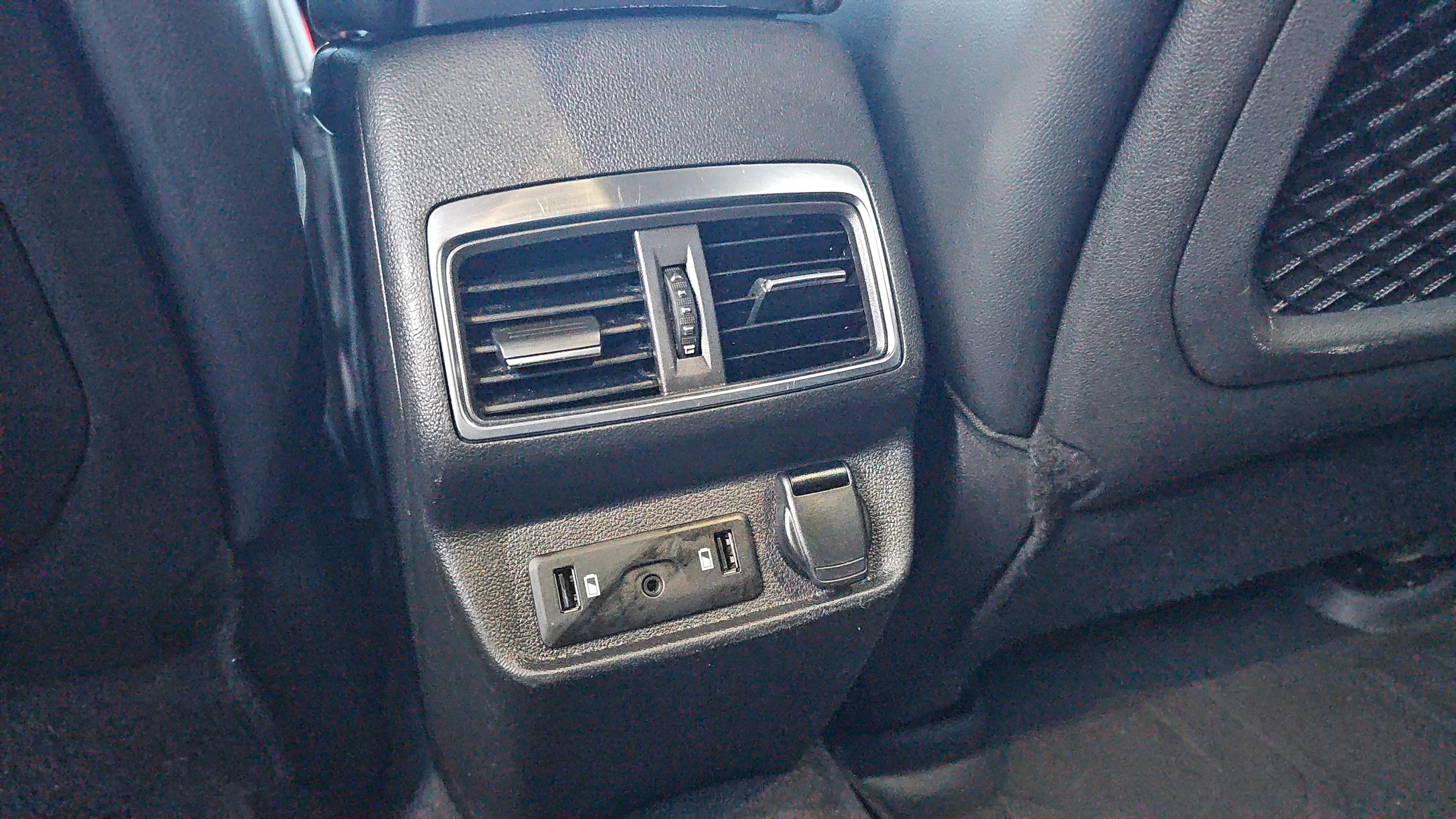 Renault Koleos Zen dCi 175 X-Tronic 4x4 -18 - foto 19