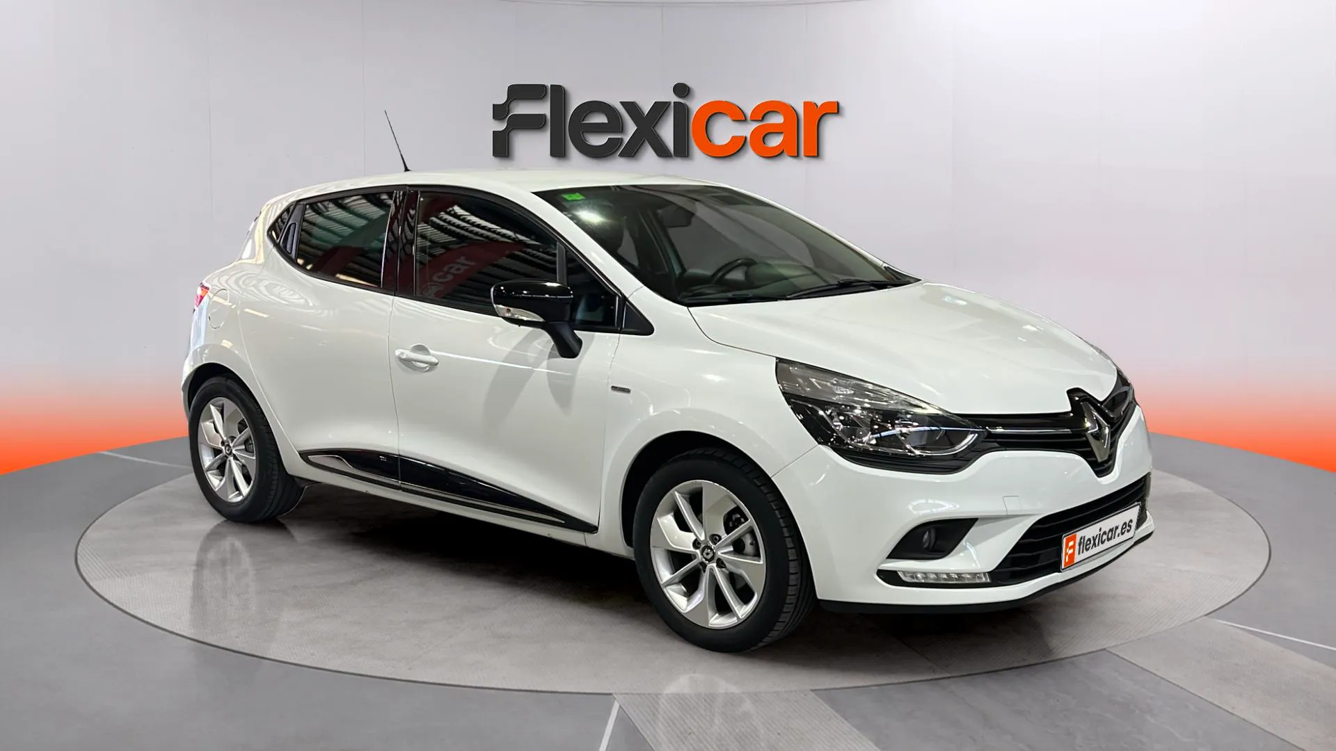 Renault Clio Sport Tourer TCe Energy Limited 2017