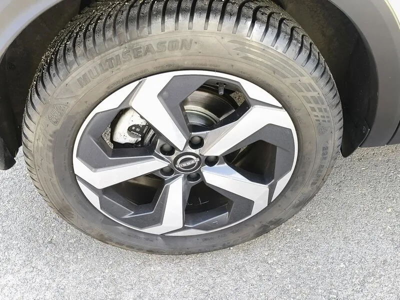 Nissan Qashqai DIG-T mHEV Xtronic 4x4 N-Connecta - foto 38