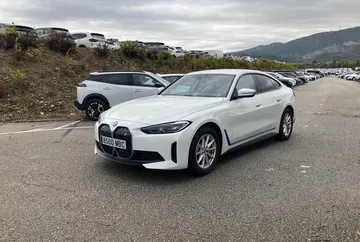 bmw i4 edrive40 bateria 81 kwh 340cv electrico automatica arval barcelona 903000000295427